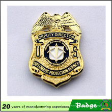 Adler-Schild-Form-Gold überzog Officer Pin Badge Police Badge